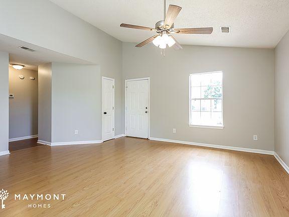 3rd image of 313 Hampton Ridge Dr