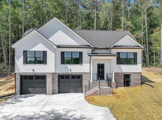 10909 Dolly Pond Rd, Ooltewah, TN 37363