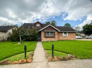 2702 Huckleberry Ln, Pasadena, TX 77502