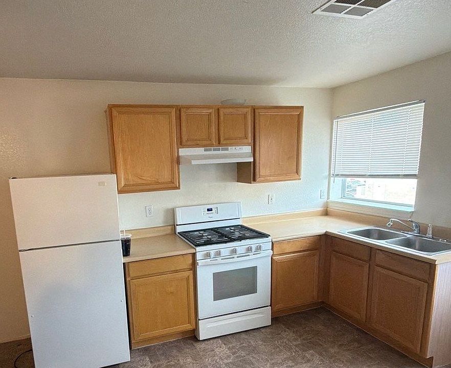 1st image of 1640 Foothill Dr Ste 107