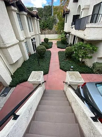 624 W Alondra Blvd #15 — Photo 5