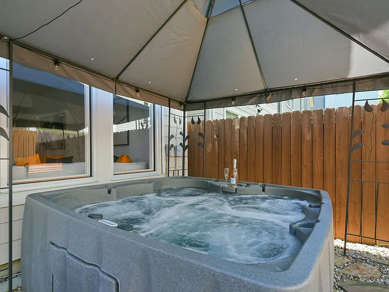 5522 Larkin St #A — Photo 38