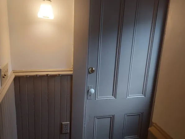 2 Sadler St APT 3, Gloucester, MA 01930