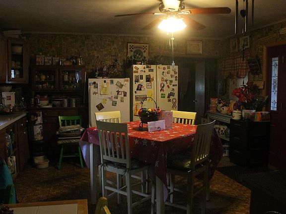 2nd image of 304 Judy Ln