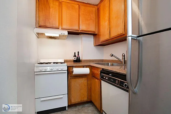 Rented by Metropolitan Property Group | media 16