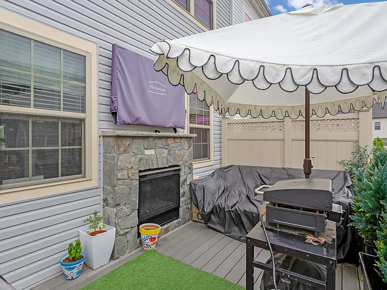 703 Skippers Ln — Photo 38