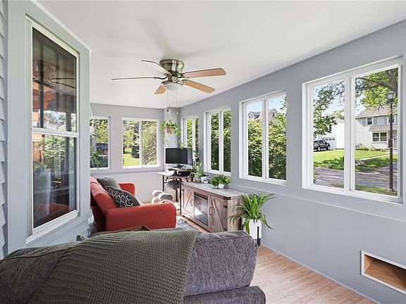 2nd image of 141 Colebourne Rd