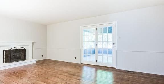 2nd image of 403 Caprice Gardens Ct