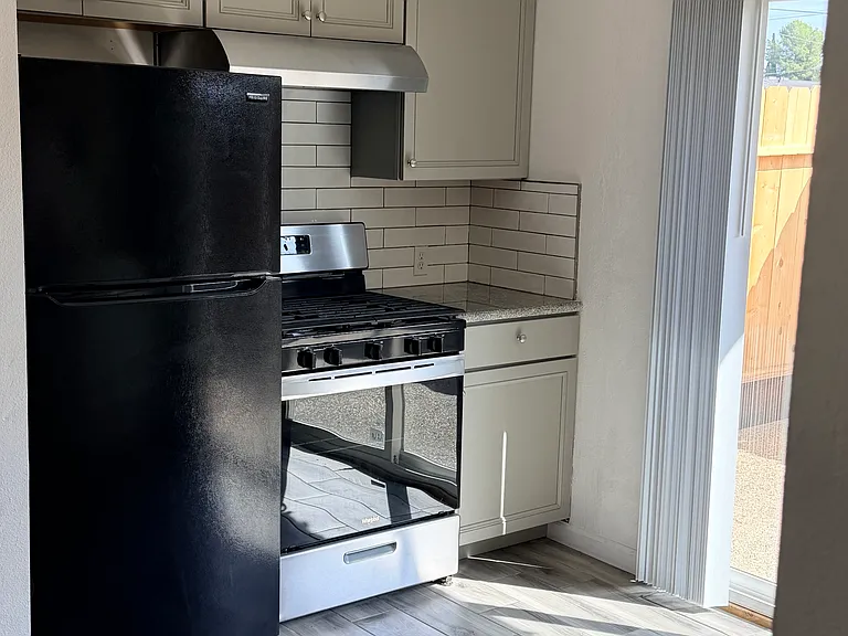 40 W Beverly Dr — Photo 15