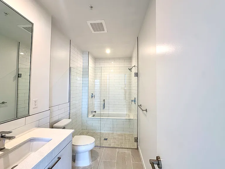 161 NE 23rd St #B1 — Photo 13
