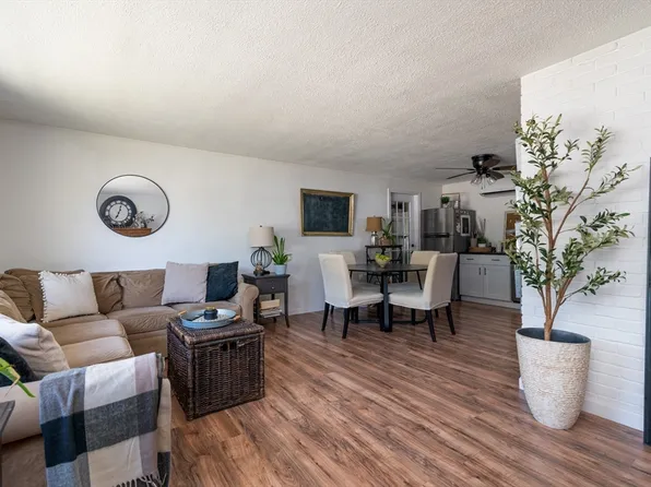 21 Victory St, Brockton, MA 02302