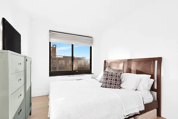 Rented by R New York | media 4