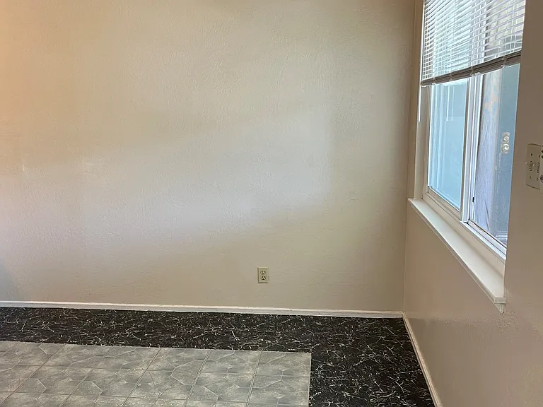 1301 Edmonton Ave #4 — Photo 8
