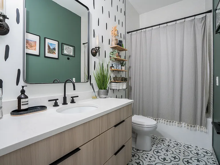 2646 W Augusta Blvd #3 — Photo 8