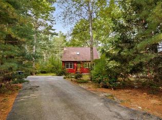 335 Chaplin Dr, Coventry, RI 02816