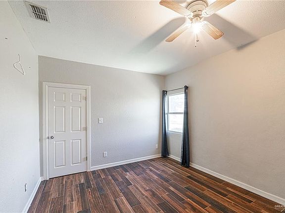 5th image of 21304 Coral Ct