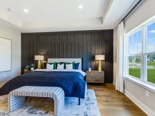 34 Eastwood Ter, East Hanover Twp., NJ 07936