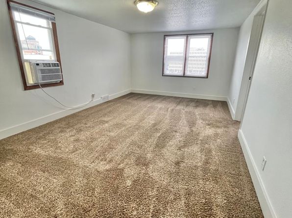 313 N Minnesota Ave #4