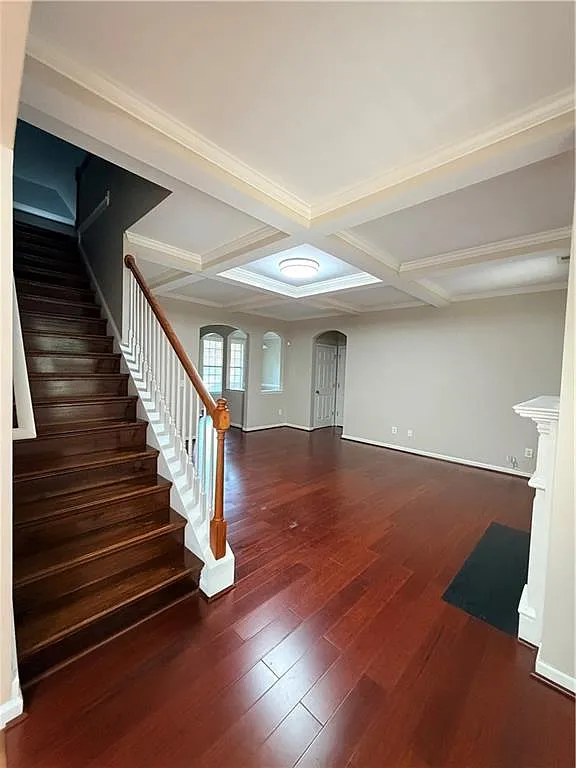 4 bed, 2.5 bath, 2269 sqft, $2,600 — Photo 3