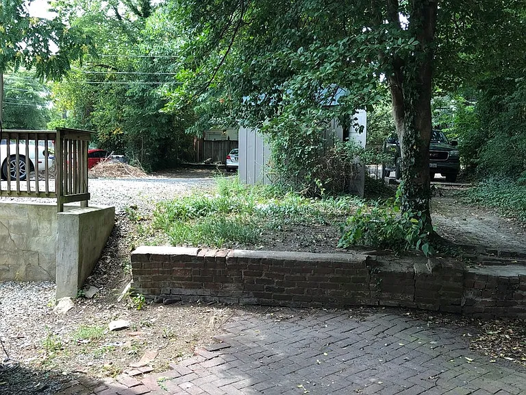 118 S Pine St — Photo 3