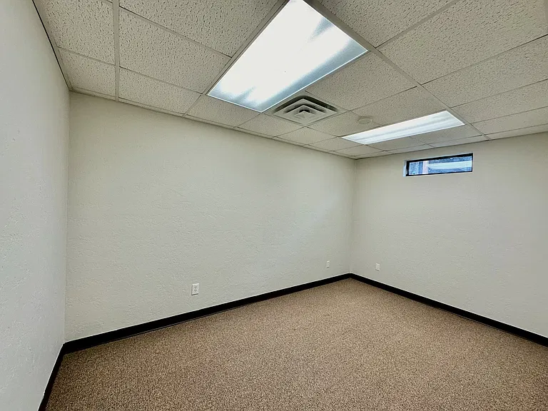 115 W College St #103 — Photo 11