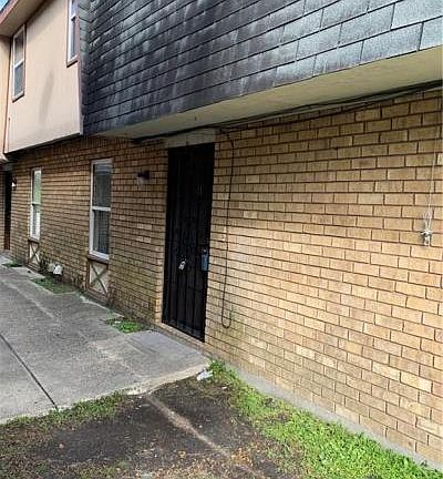 2nd image of 10680 Hayne Blvd