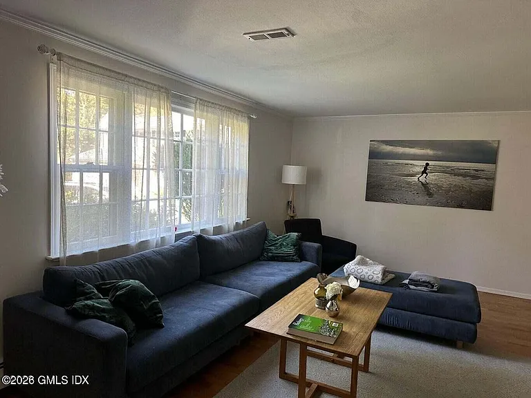 26 Revere Rd — Photo 4