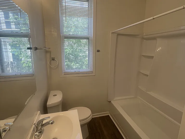 948 Euclid St #1 — Photo 7