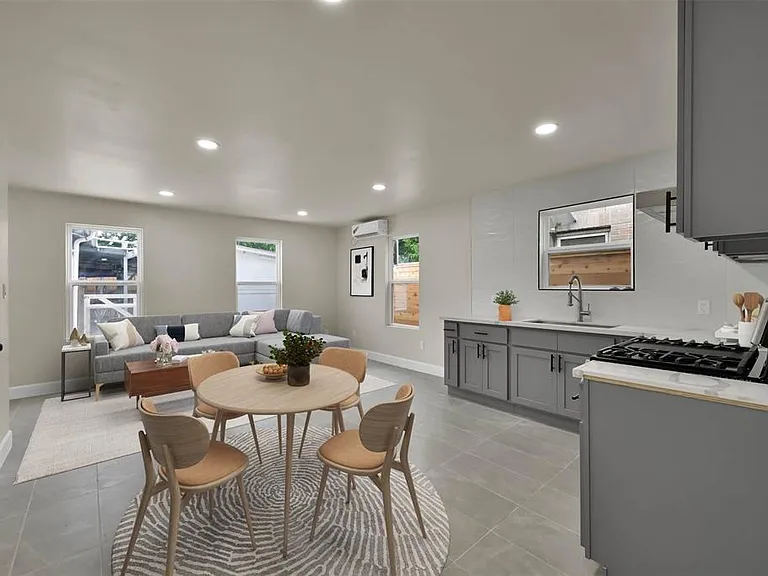 2304 Chapman St #3 — Photo 6