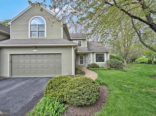 143 Deer Ford Dr, Lancaster, PA 17601
