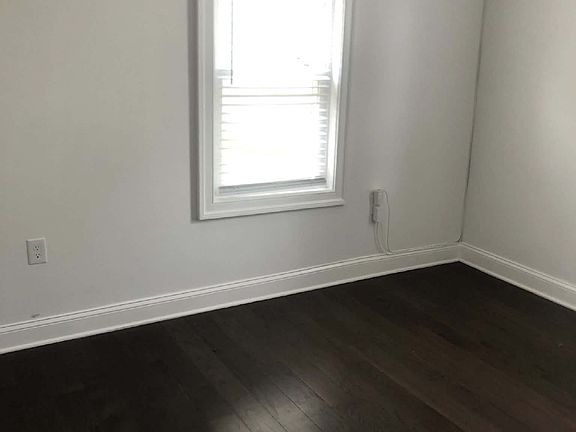 3rd image of 5715 Clay St NE