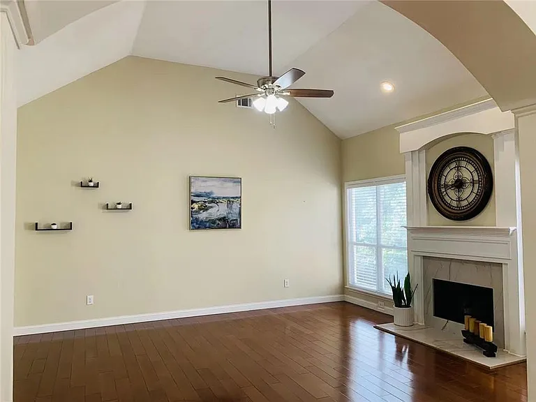 5365 Derby Chase Ct — Photo 8