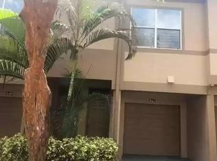 842 Normandy Trace Rd, Tampa, FL 33602