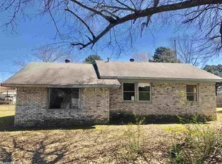 8 Craig Pl, Hooks, TX 75561