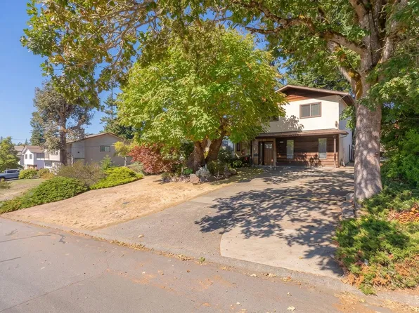 1855 Sandra Pl, North Cowichan, BC V9L 5A4