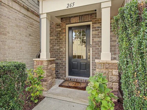 265 Daymire Glen Ln, Cary, NC 27519