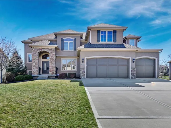 12009 W 163rd St, Overland Park, KS 66221