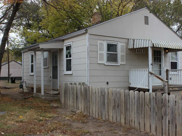 1013 N 11th St, Salina, KS 67401