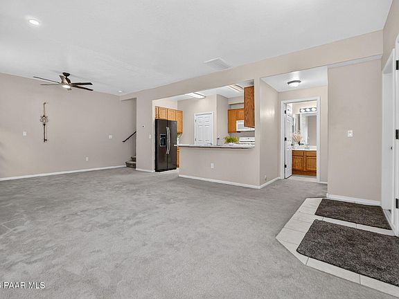 3rd image of 1120 Leaf Ln