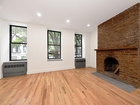 3rd image of 255 W 22nd St APT 2B