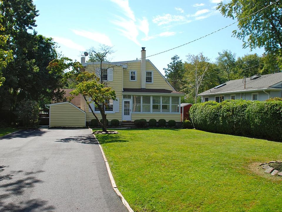 Front House with Driveway