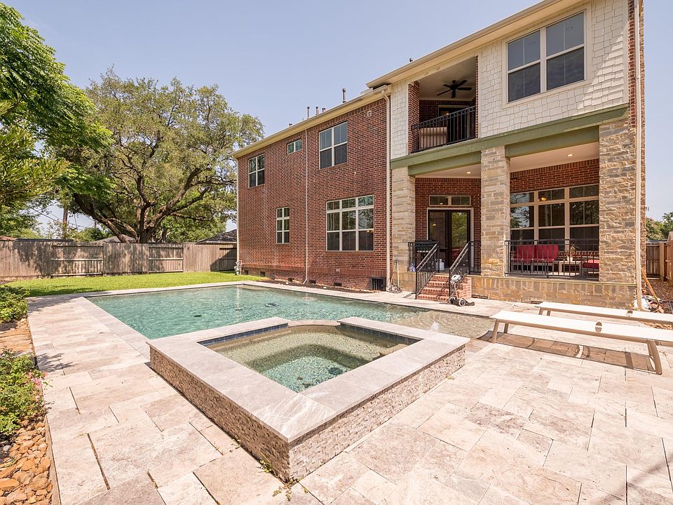 1st image of 4011 Martinshire Dr