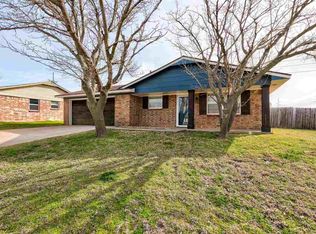 1212 SW 60th St, Lawton, OK 73505