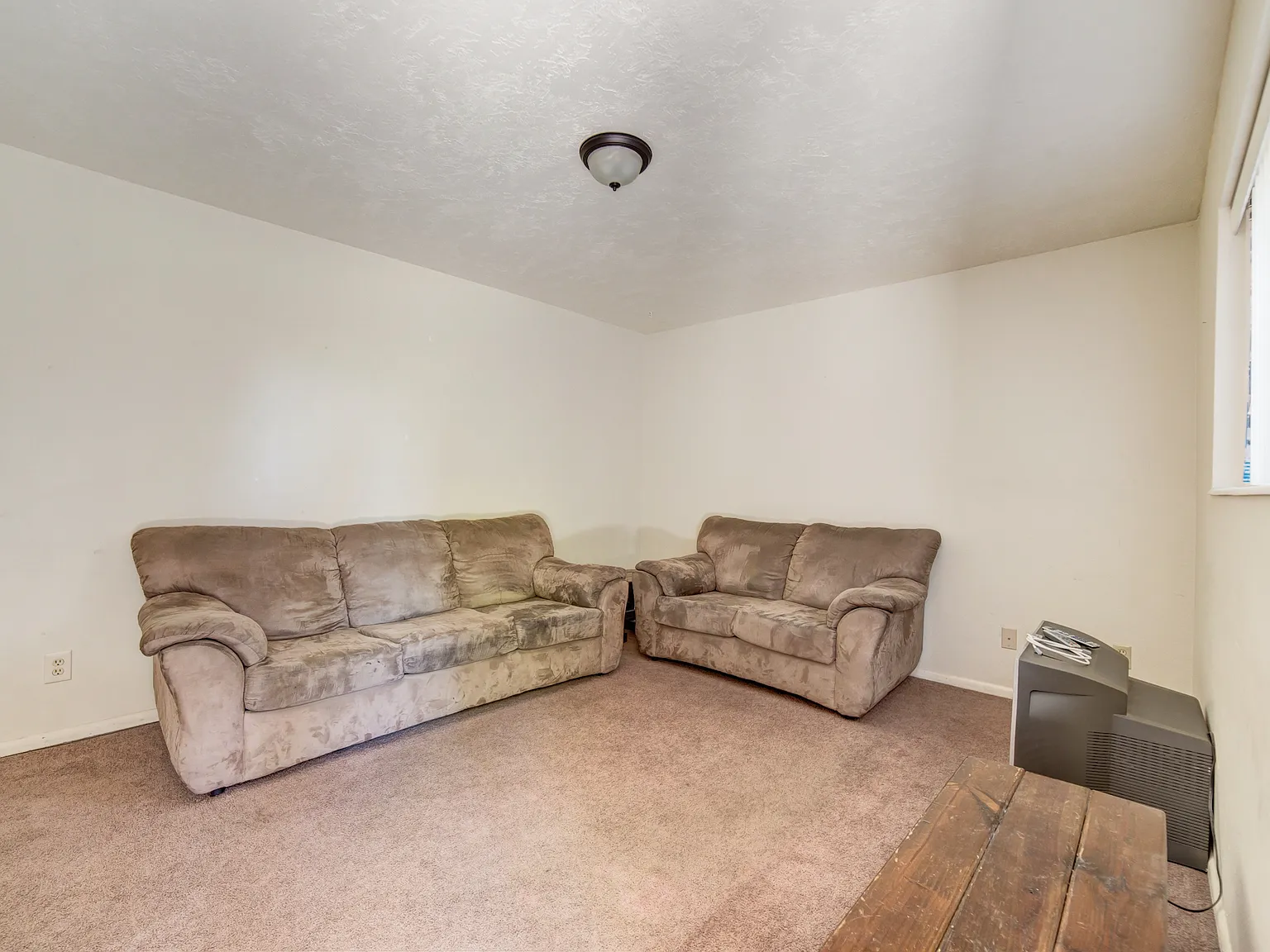 2 bed, 864 sqft, $299 — Photo 3