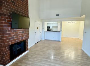 9714 Sepulveda Blvd UNIT 204, North Hills, CA 91343