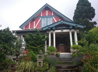 2130 42nd Ave SW, Seattle, WA 98116