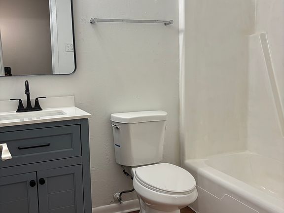 5th image of 3591 Friendswood Dr APT 11