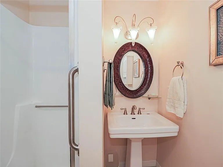 55 Woodland Dr #206 — Photo 14