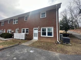 1727B Mountain Ave, Salem, VA 24153