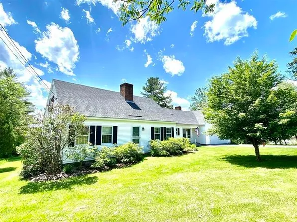 130 Barrett Road, New London, NH 03257